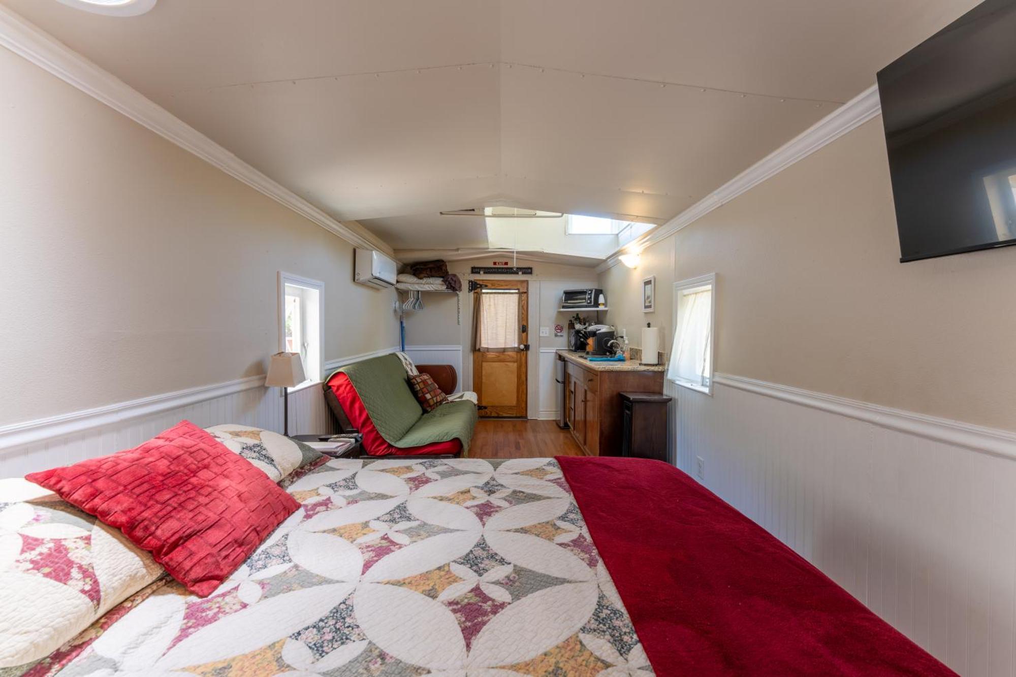 Little Red Caboose Villa Оукхърст Екстериор снимка