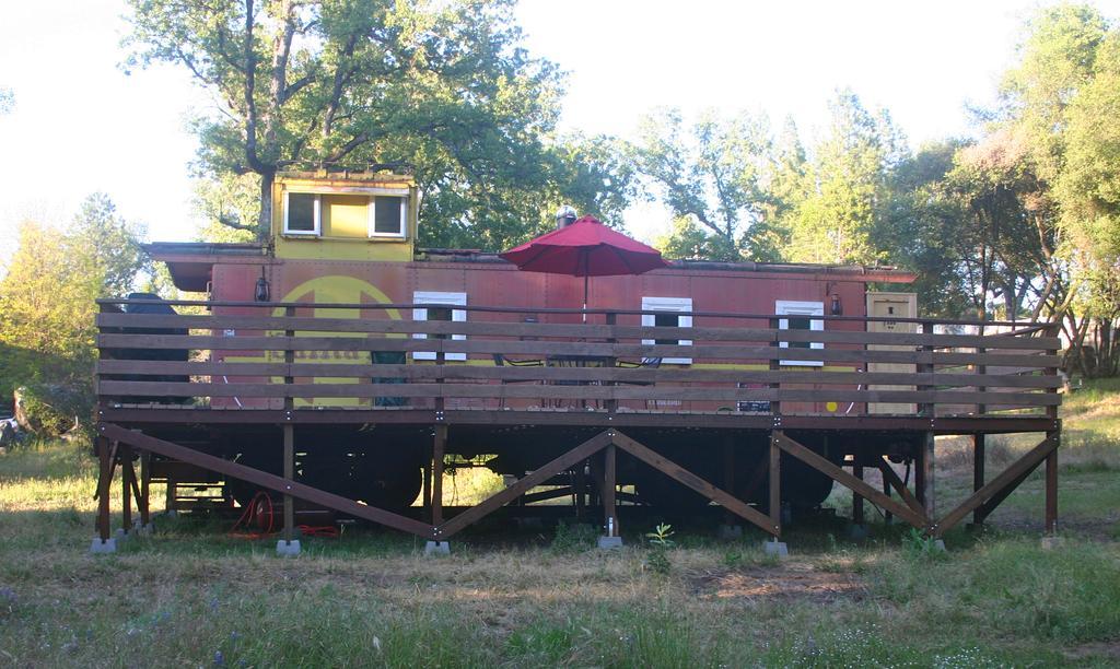 Little Red Caboose Villa Оукхърст Екстериор снимка